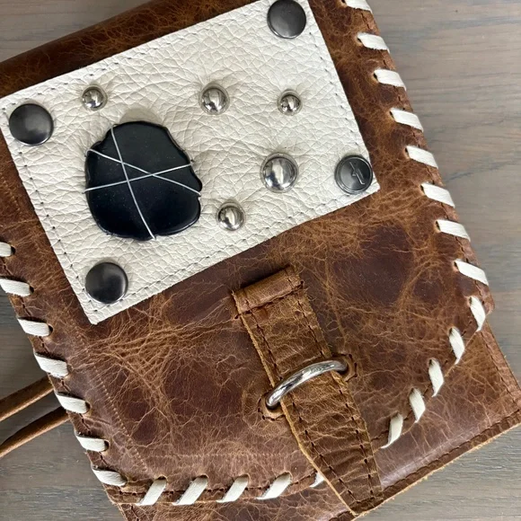 PURE DIXIE LEATHER CROSSBODY - Picture 7 of 8